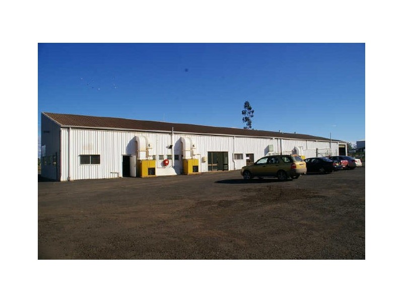 Tenancy 1/ Black Street & Yumborra Road, Dalby QLD 4405