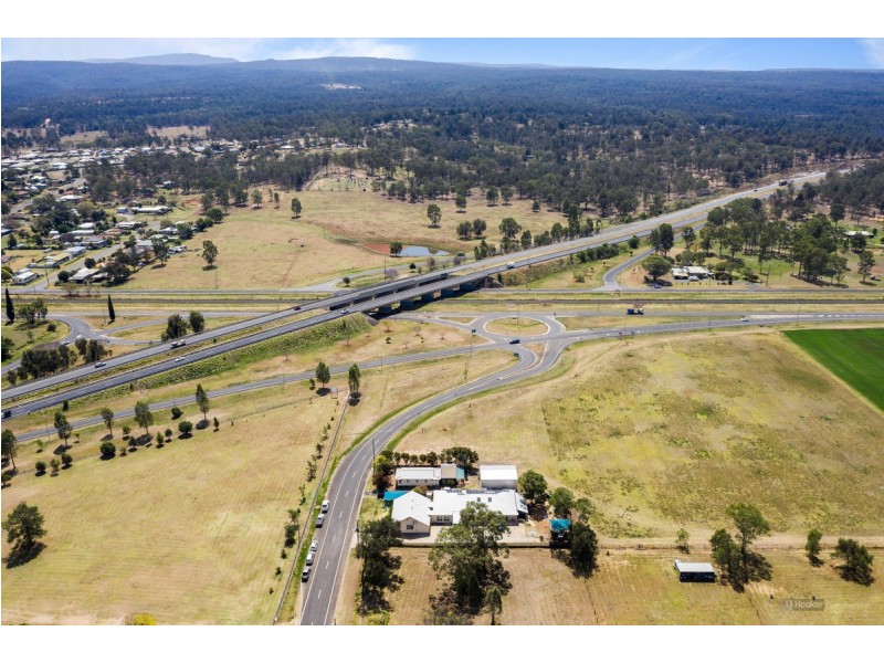 4 Plant Street, Helidon QLD 4344