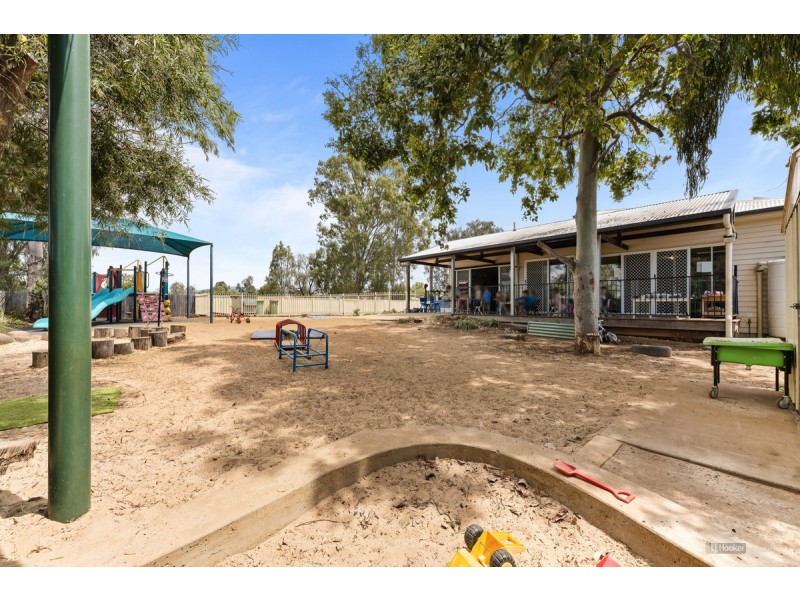 4 Plant Street, Helidon QLD 4344