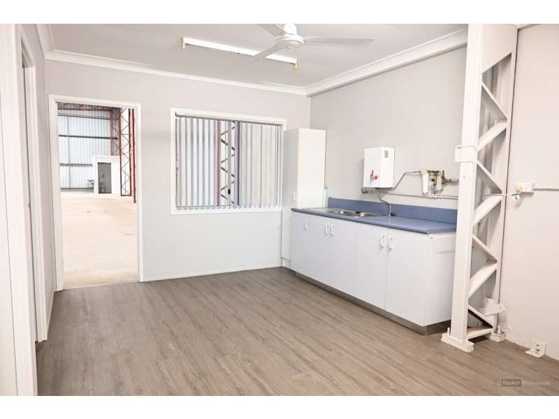 6 Tews Court, Wilsonton QLD 4350