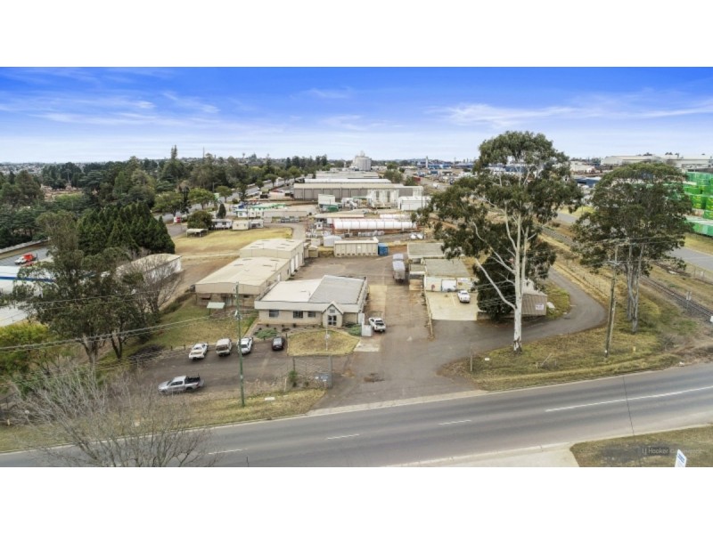 529 – 543 Alderley Street, Harristown QLD 4350