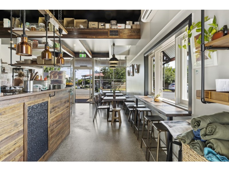 117 & 117A Bridge Street, Mount Lofty QLD 4350