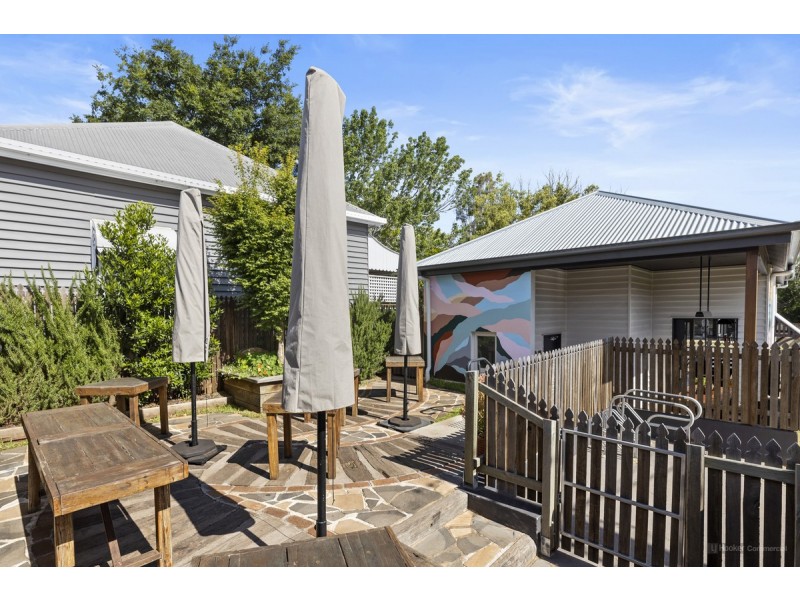 117 & 117A Bridge Street, Mount Lofty QLD 4350