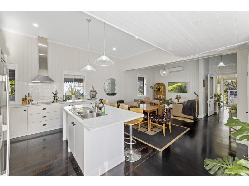 117 & 117A Bridge Street, Mount Lofty QLD 4350