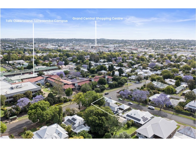 117 & 117A Bridge Street, Mount Lofty QLD 4350