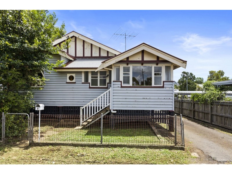 9 William Street, East Toowoomba QLD 4350