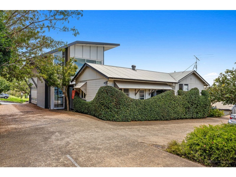 2A Taylor Street, Toowoomba City QLD 4350