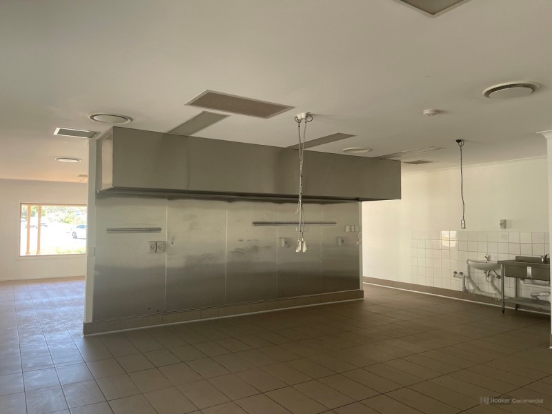 Shop 11-12/2-4 Plaza Circle, Highfields QLD 4352