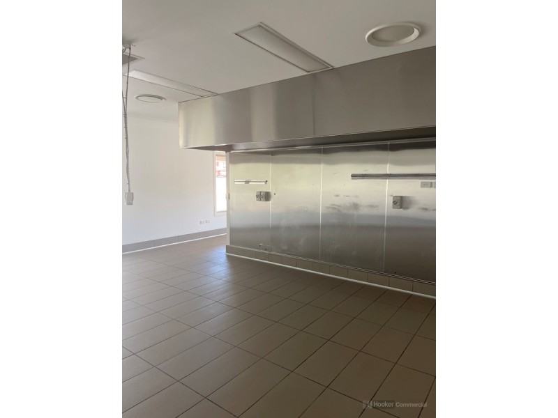 Shop 11-12/2-4 Plaza Circle, Highfields QLD 4352