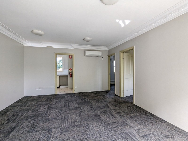 4/74 Margaret Street, East Toowoomba QLD 4350