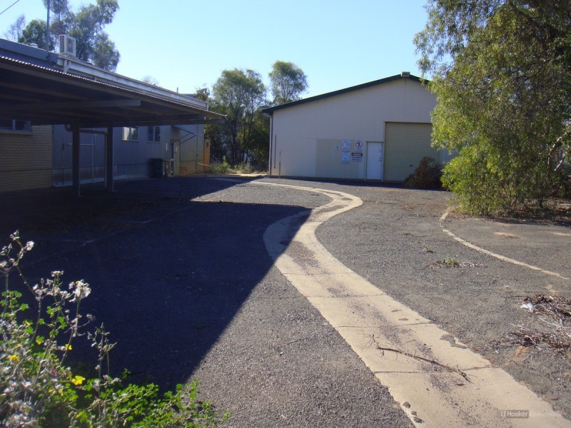 36-38 Quintin Street, Roma QLD 4455