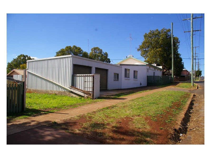 301 Hume Street, South Toowoomba QLD 4350