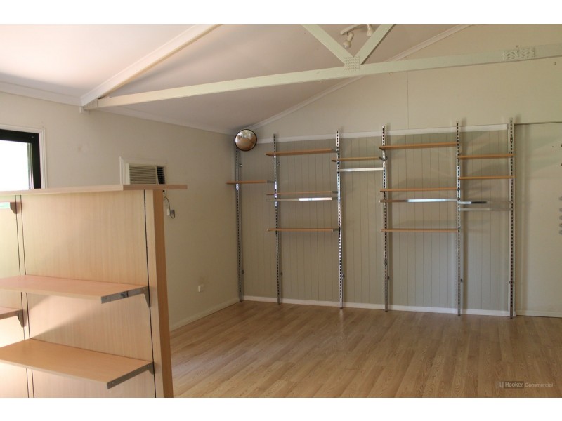 Shop 8/10476 New England Highway, Highfields QLD 4352