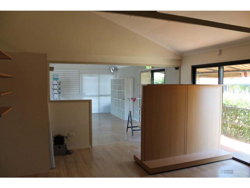 Shop 8/10476 New England Highway, Highfields QLD 4352