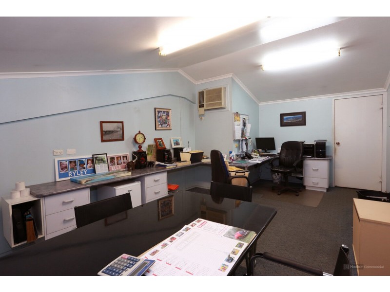 25 Bowen Street, Roma QLD 4455