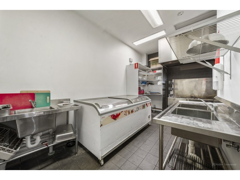 Shop 1/182 Hume Street, East Toowoomba QLD 4350