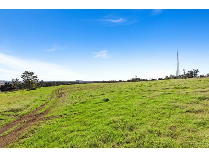 Lot 902/1-5 New England Highway, Mount Kynoch QLD 4350