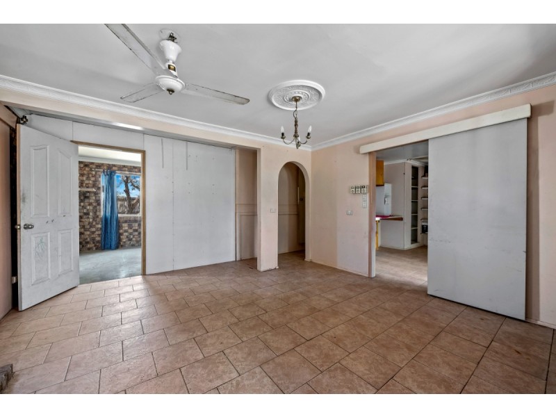 10804-1081 Warrego Highway, Charlton QLD 4350