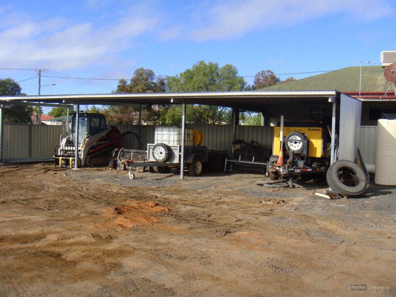 69-71 Chrystal Road, Roma QLD 4455