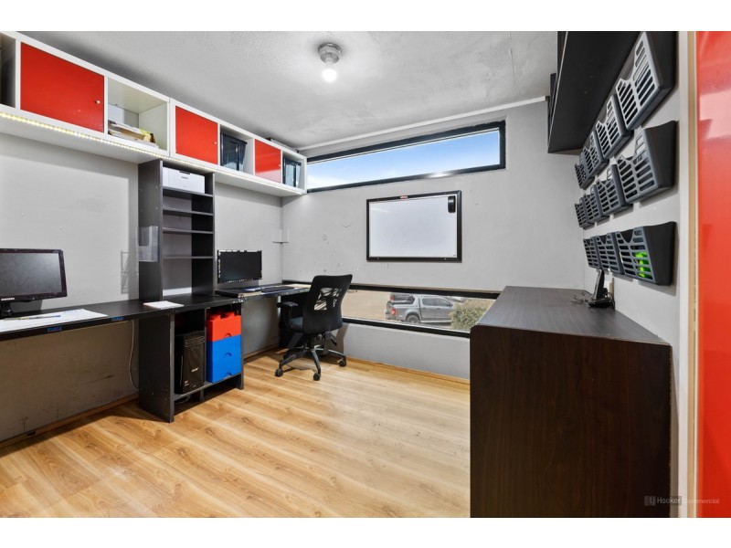8/11-15 Gardner Court, Wilsonton QLD 4350