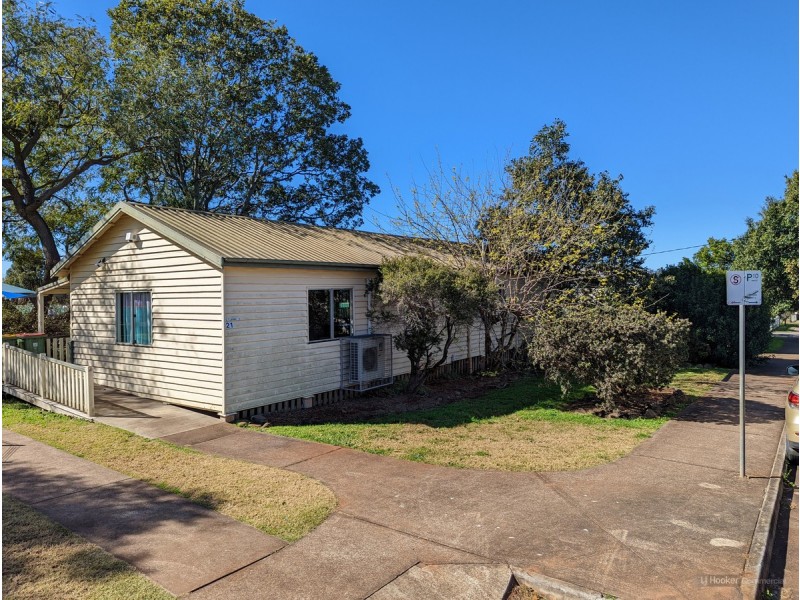 21 Rosewood Street, Toowoomba QLD 4350
