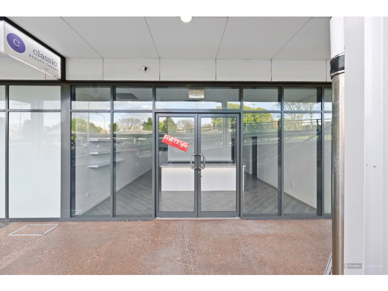 Shop 1/121 Ruthven Street, Harlaxton QLD 4350