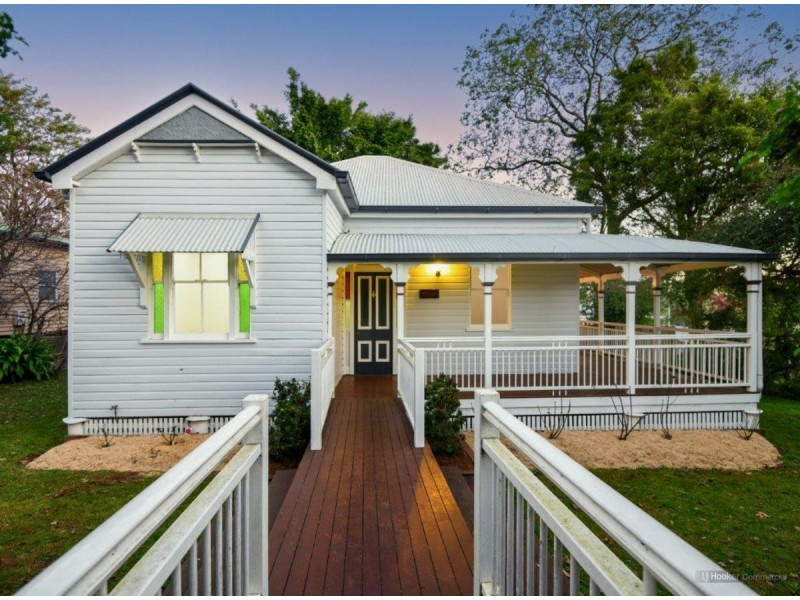 82 Bridge Street, East Toowoomba QLD 4350