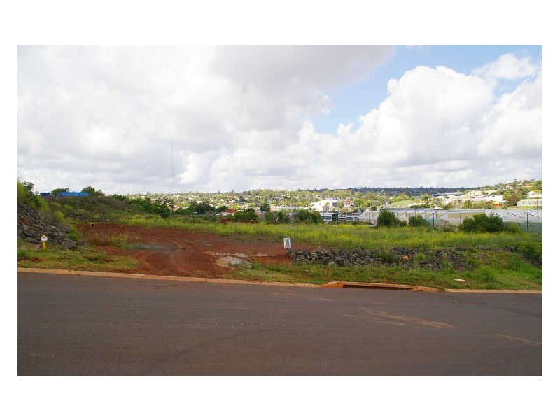 8 Civil Court, North Toowoomba QLD 4350