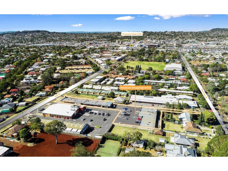 Shop 4/100 Hill Street, Newtown QLD 4350