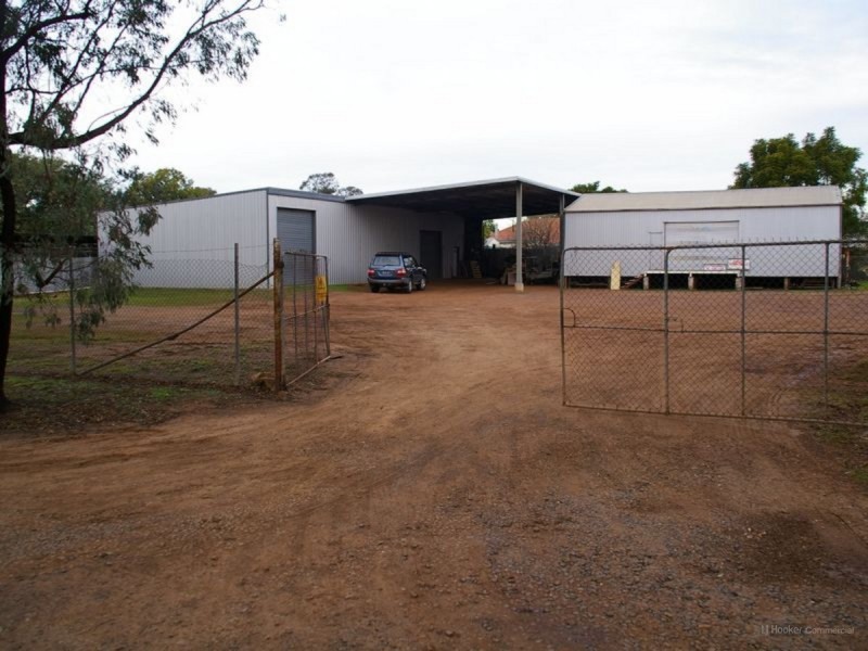 37 Skelton Street, Dalby QLD 4405