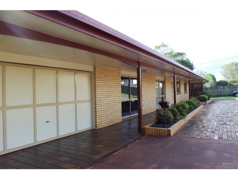 907 Ruthven Street, Kearneys Spring QLD 4350