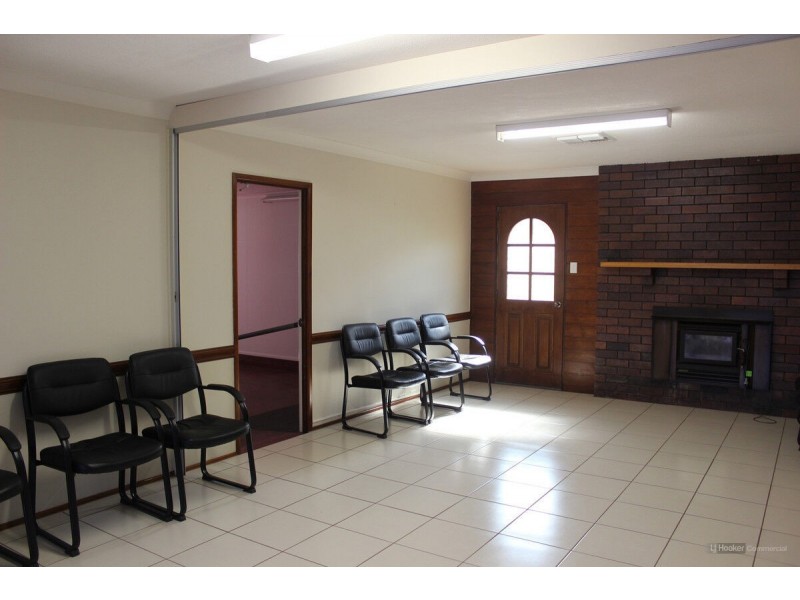 907 Ruthven Street, Kearneys Spring QLD 4350