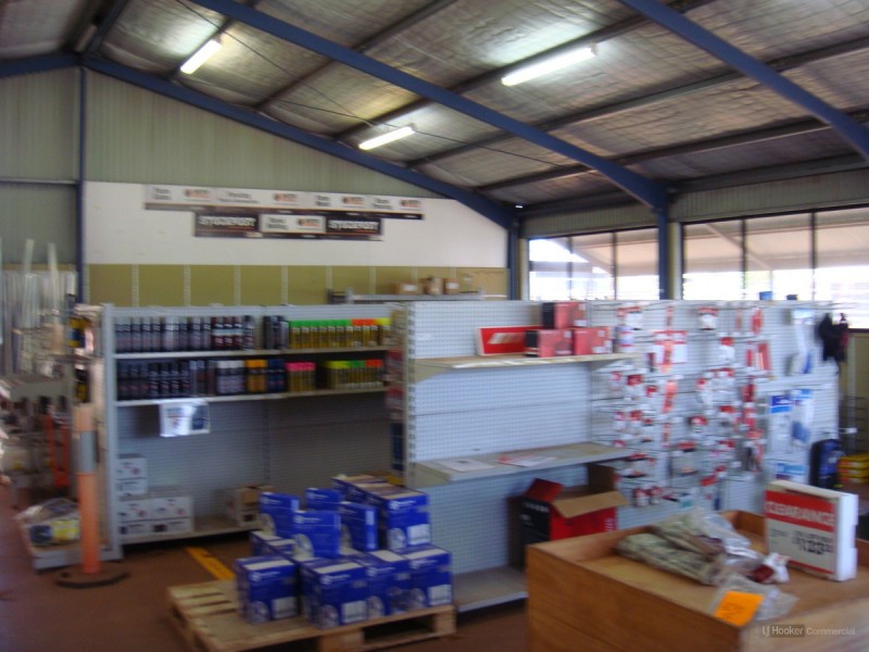 102-106 Raglan Street, Roma QLD 4455