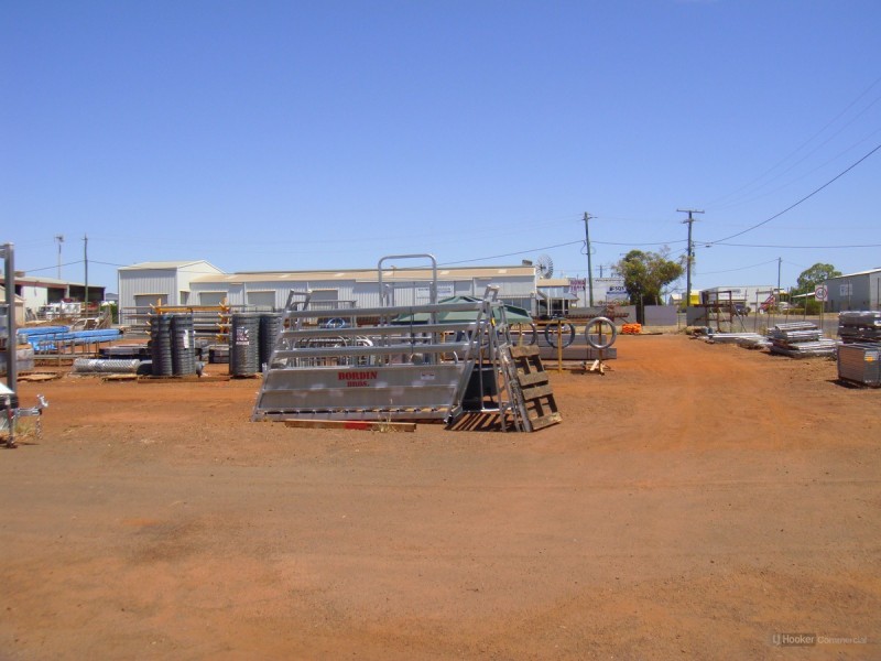 102-106 Raglan Street, Roma QLD 4455