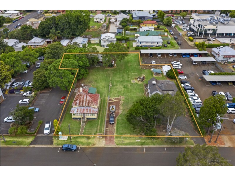 4-8 Clopton Street, East Toowoomba QLD 4350