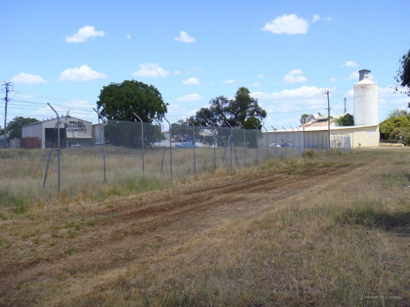 2 Eileen Street, Dalby QLD 4405