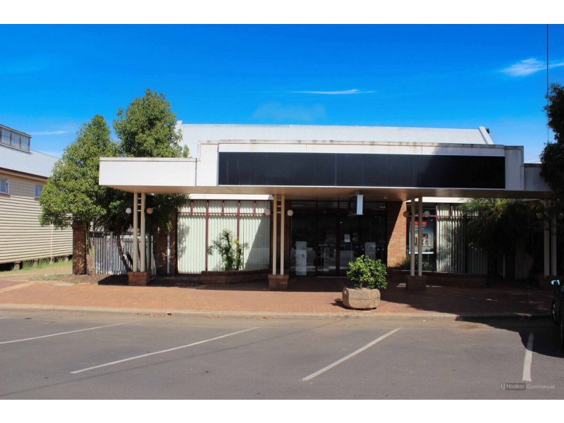 77 King Street, Clifton QLD 4361