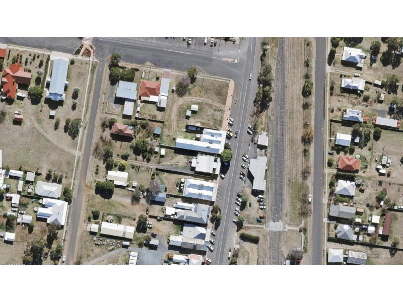 77 King Street, Clifton QLD 4361