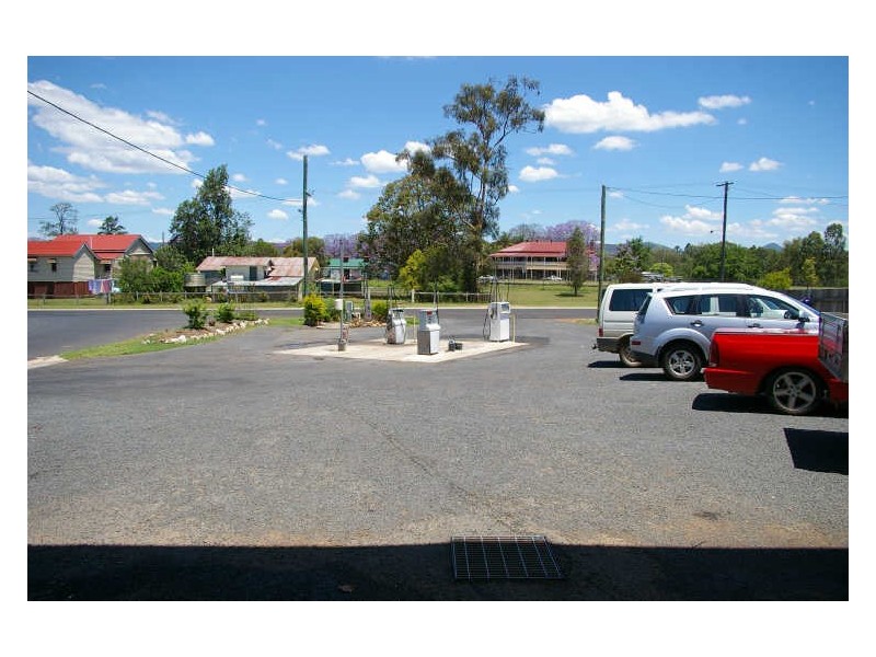 22 Arthur, Helidon QLD 4344