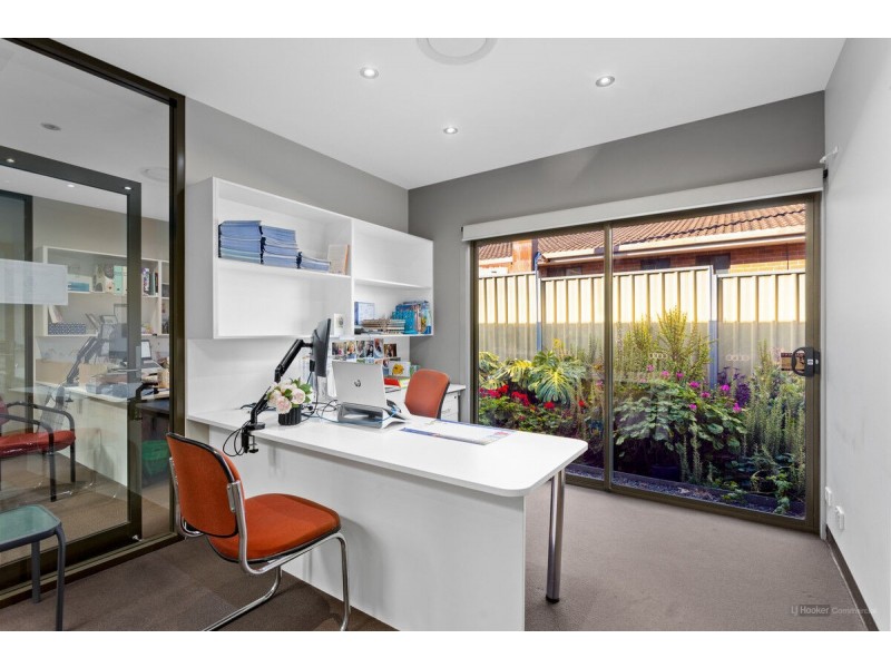 18-20 Hanna Court, Kearneys Spring QLD 4350