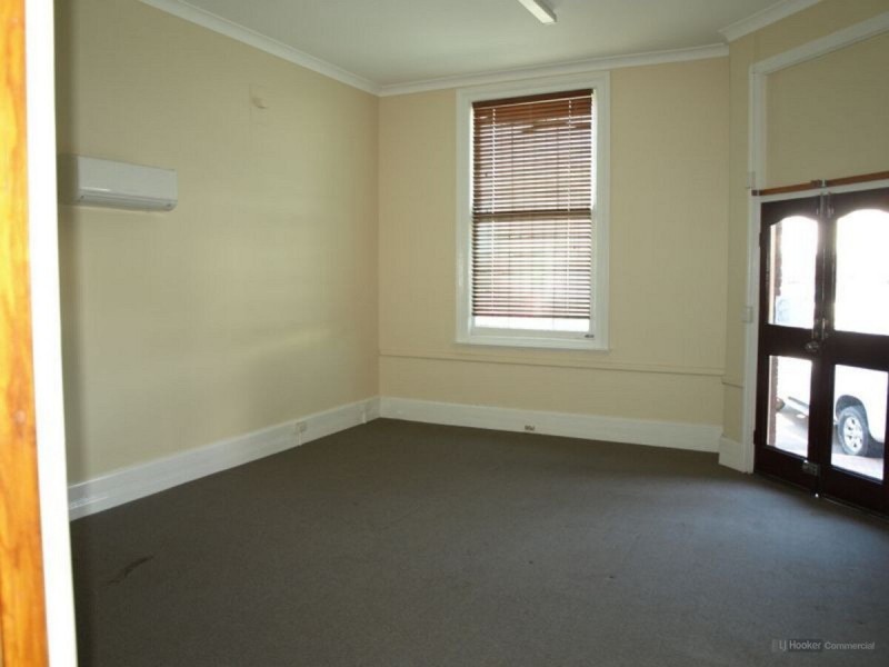 61 McDowall Street, Roma QLD 4455