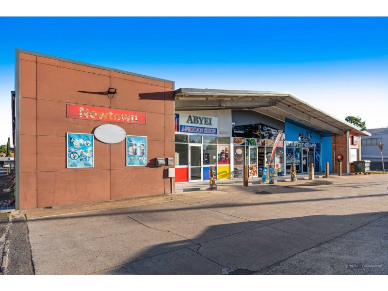 102-104 Hill Street, Newtown QLD 4350