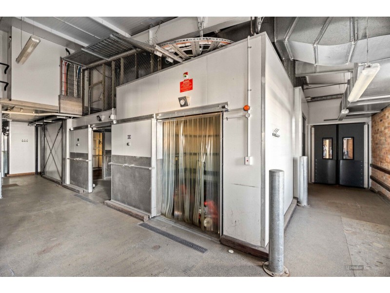 102-104 Hill Street, Newtown QLD 4350