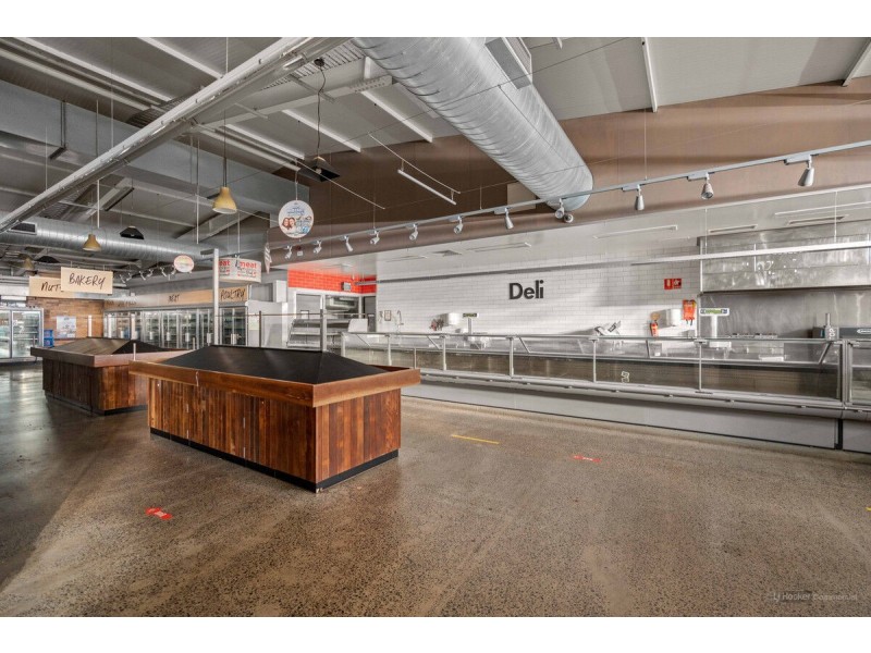 102-104 Hill Street, Newtown QLD 4350