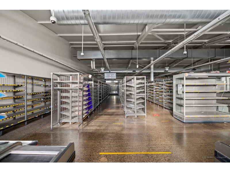 102-104 Hill Street, Newtown QLD 4350