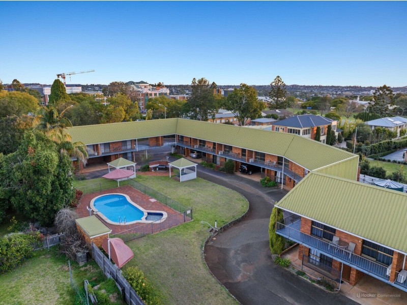 12-18 Margaret Street, East Toowoomba QLD 4350