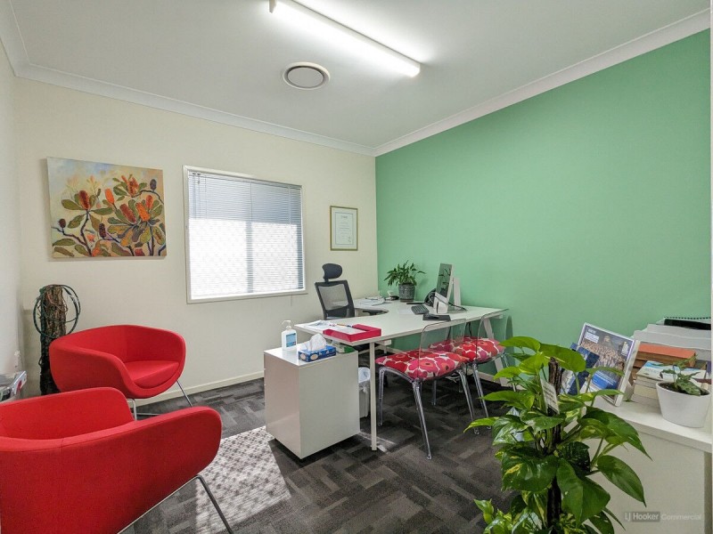 11 Westland Street, Rockville QLD 4350