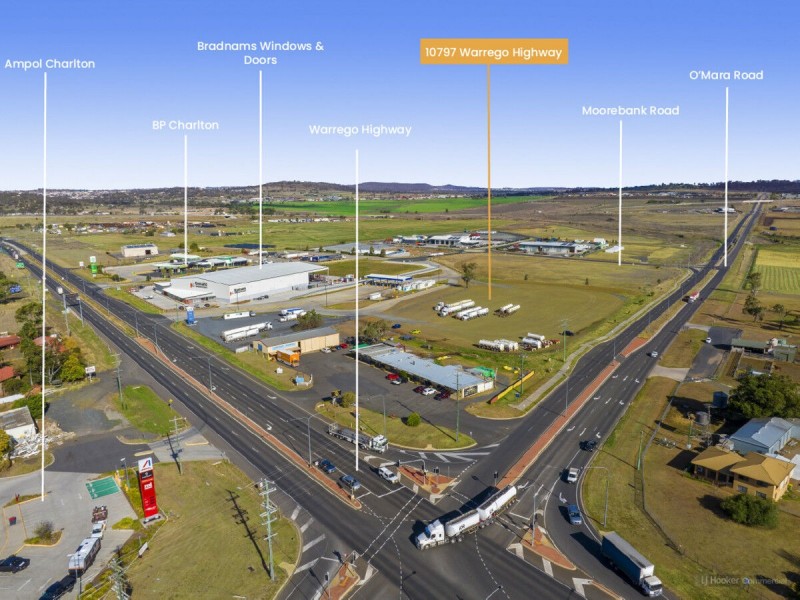 10797 Warrego Highway, Charlton QLD 4350