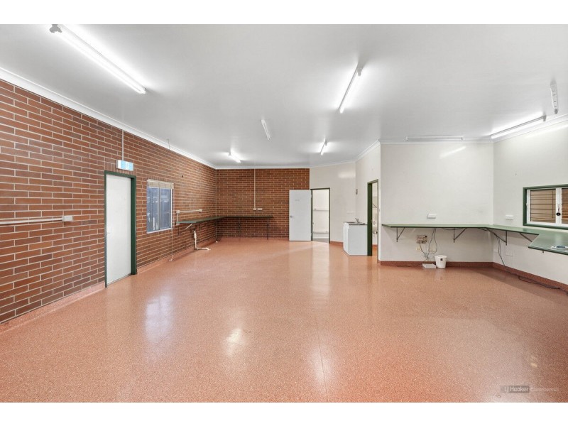 485-487 Tor Street, Newtown QLD 4350