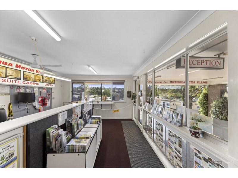 821 Ruthven Street, Kearneys Spring QLD 4350
